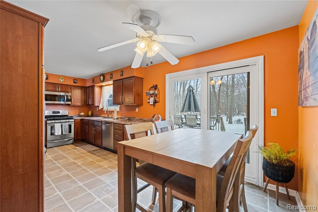 5050 Eagle Road, White Lake, MI 48383 — Photo 9
