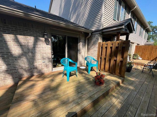 1071 OLD LEAKE, Holly, MI 48442 — Photo 32