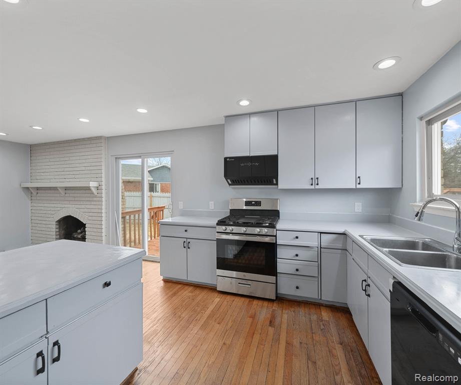 44359 REGIS, Canton, MI 48187 — Photo 16
