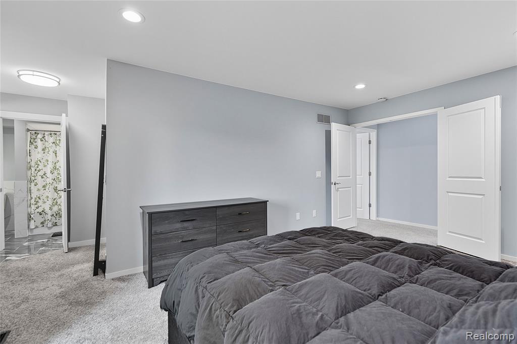 629 Ashley Circle, Rochester Hills, MI 48307 — Photo 16