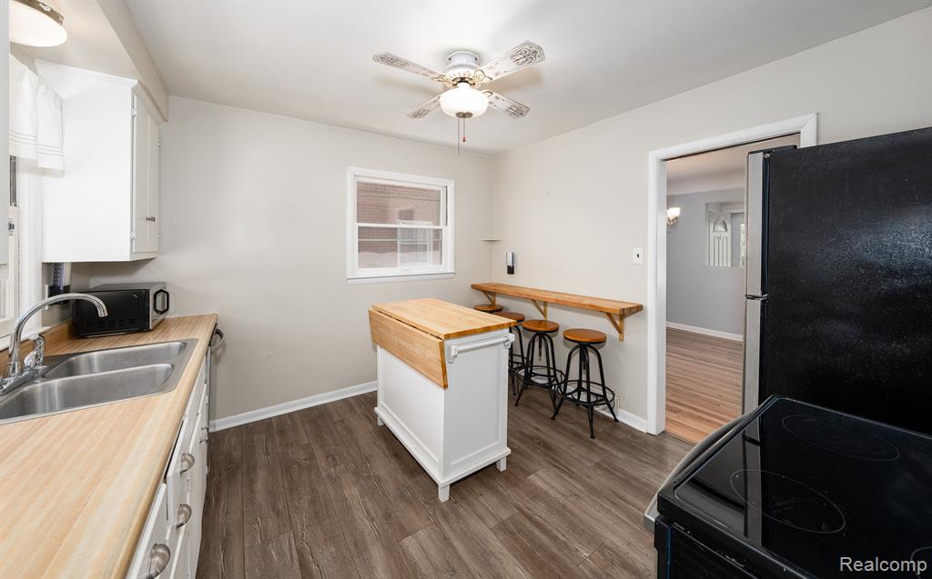 8614 GRAYFIELD Street, Dearborn Heights, MI 48127 — Photo 7