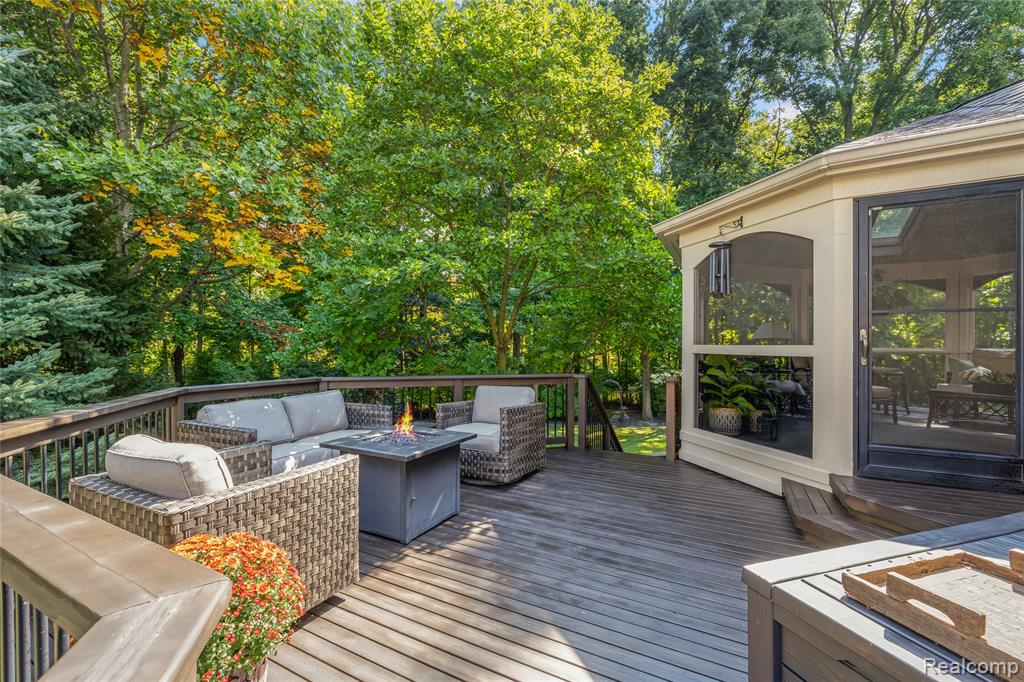 8542 Newbury Court N, Canton, MI 48187 — Photo 13