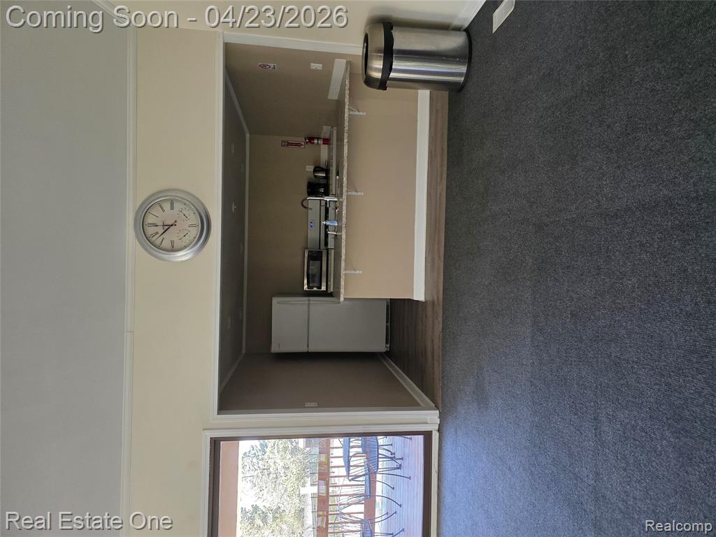 2898 Roundtree Drive, Troy, MI 48083 — Photo 57