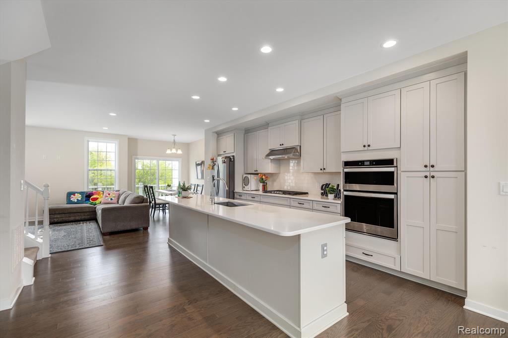2846 RIDINGTON Road, Ann Arbor, MI 48105 — Photo 5