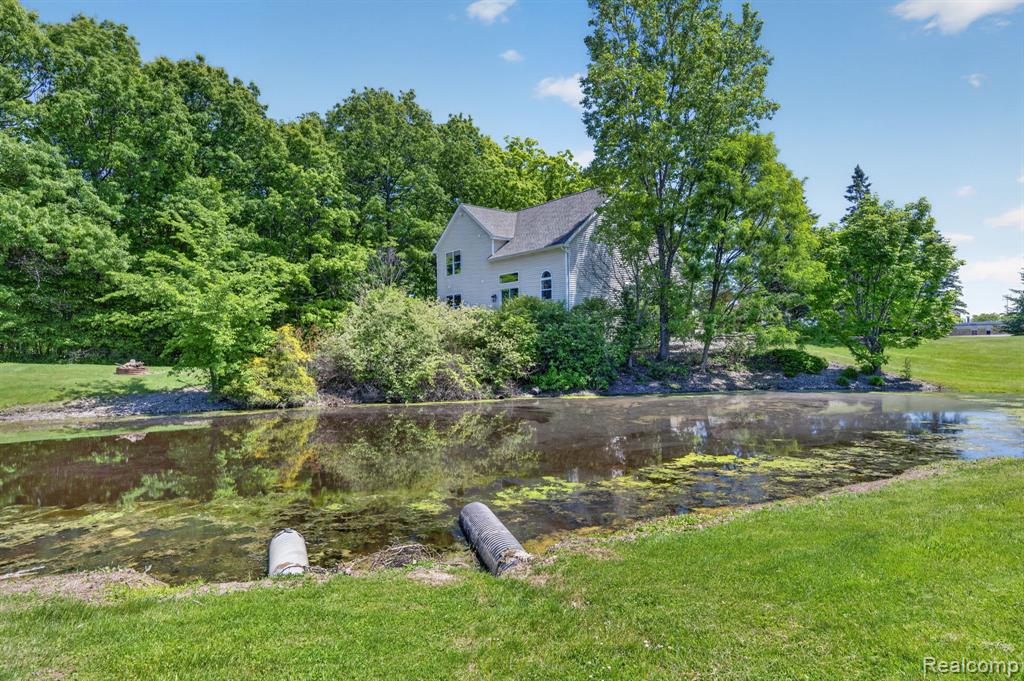 9055 Hegel Road, Goodrich Vlg, MI — Photo 7