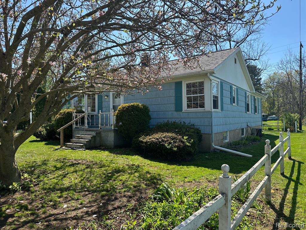 8476 BROOKSIDE, Millington, MI 48746 — Photo 9