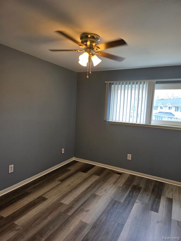 8583 WINCHESTER Drive, Sterling Heights, MI 48313 — Photo 13