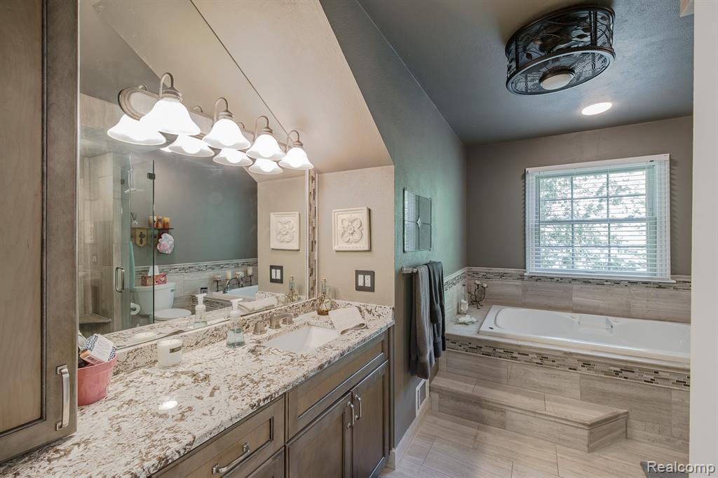 4780 Hillcrest Drive, Clarkston, MI — Photo 36