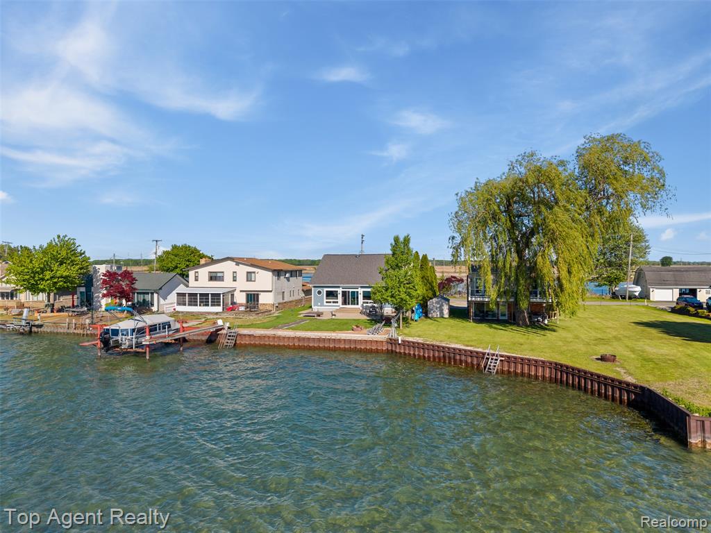 7910 ANCHOR BAY Drive, Clay, MI 48001 — Photo 56