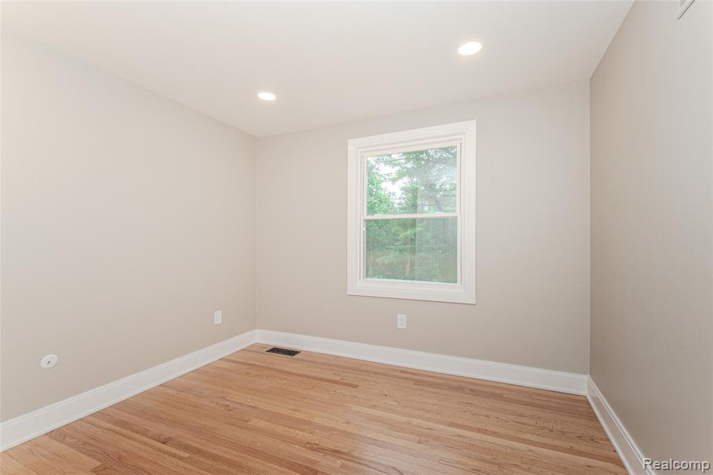21993 Riverview Drive, Beverly Hills, MI 48025 — Photo 66