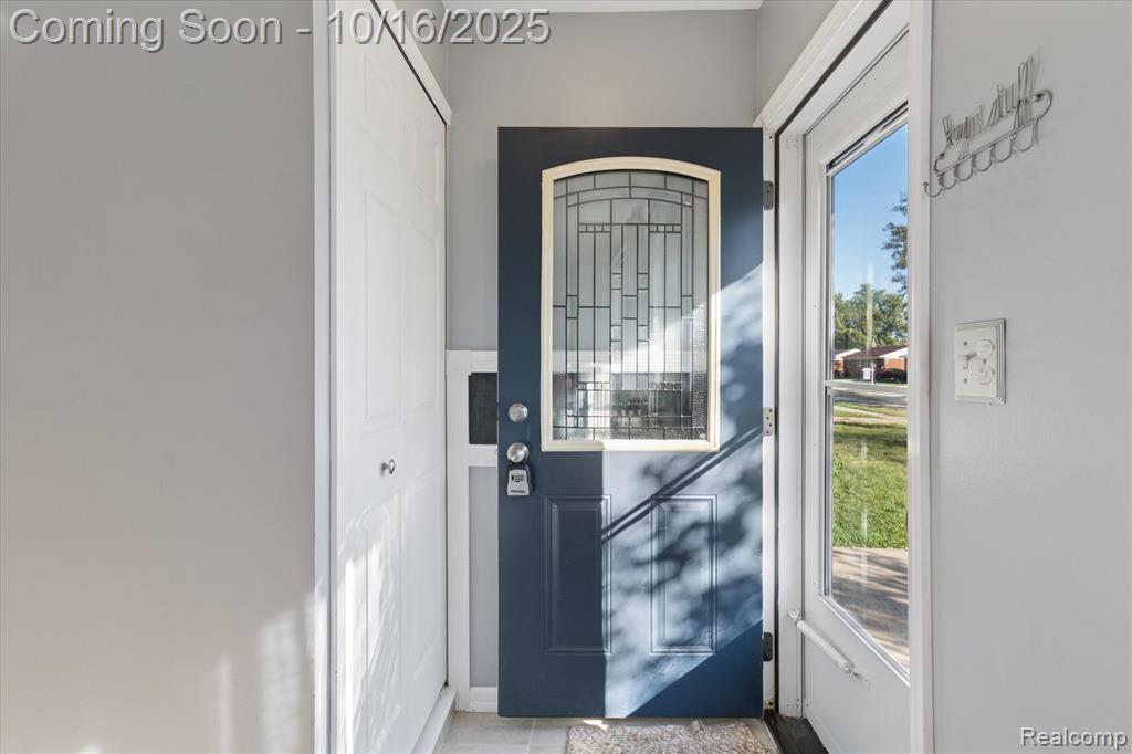 6439 Huntleigh Street, Garden City, MI — Photo 6