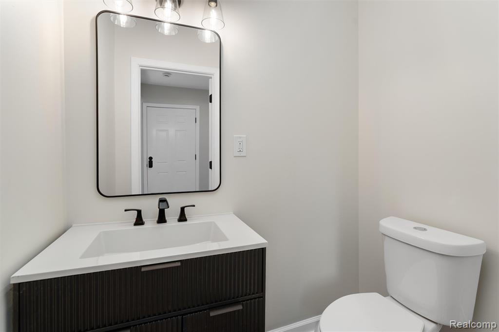 13327 Maiden Street, Detroit, MI 48213 — Photo 4
