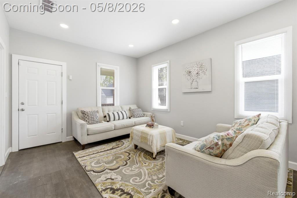 3869 Harding Street, Detroit, MI 48214 — Photo 9