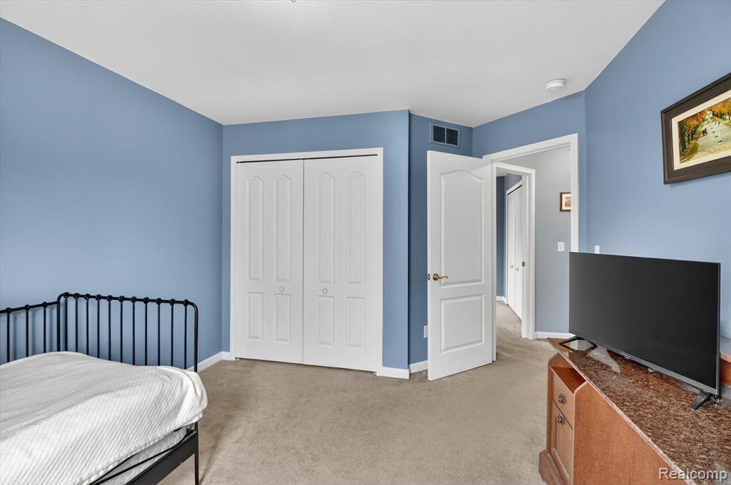 49271 Laguna Drive, Van Buren, MI 48111 — Photo 46