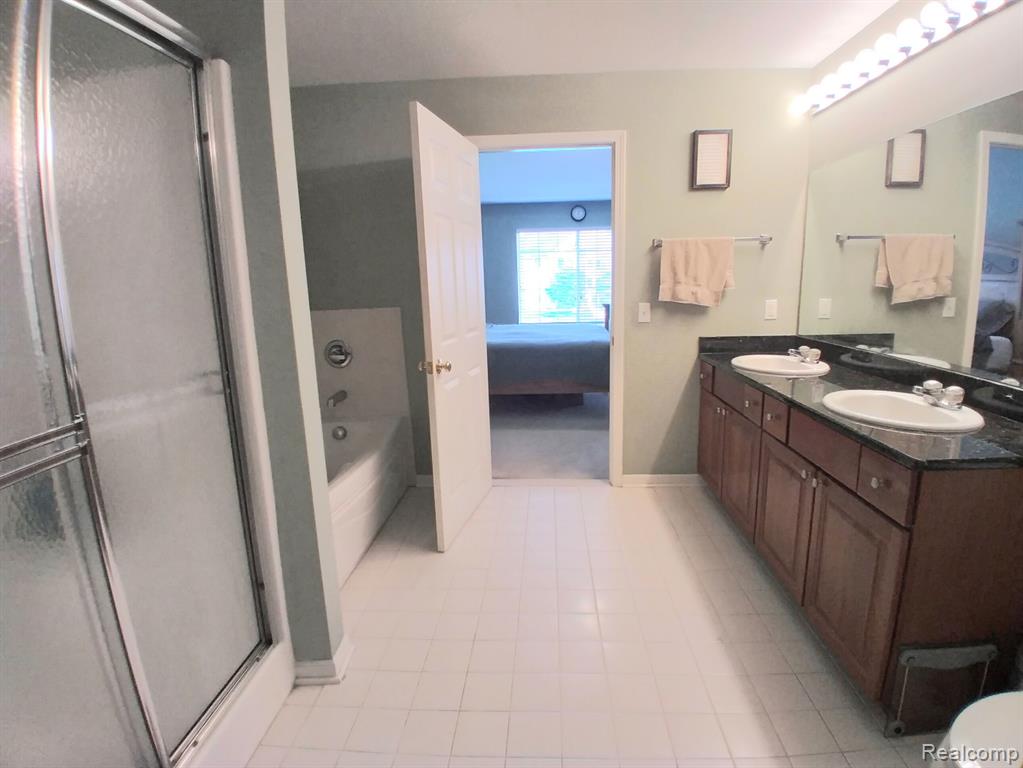 5528 GALLERY PARK, Ann Arbor, MI 48103 — Photo 19