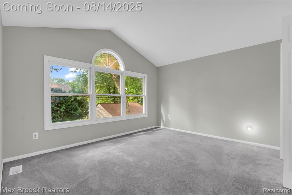 10725 Talbot Avenue, Huntington Woods, MI — Photo 22