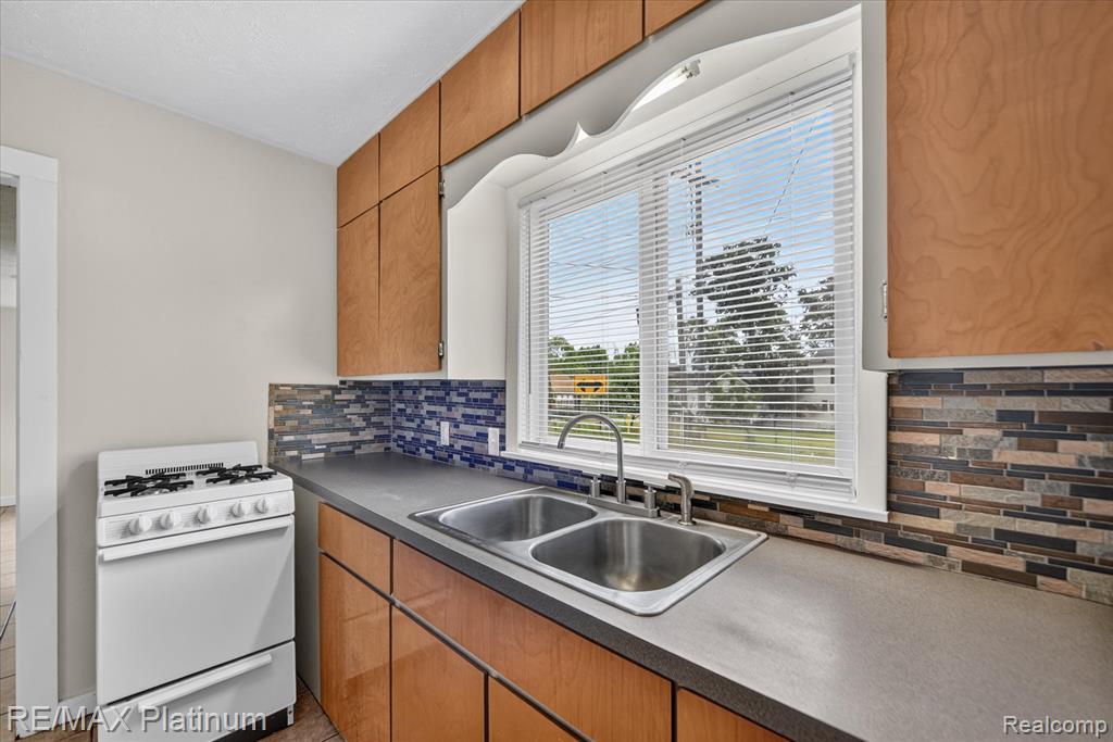 501 Kaiser Road, Gregory, MI 48137 — Photo 11