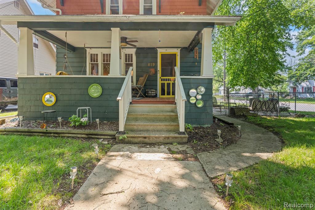 819 N Ball Street, Owosso, MI 48867 — Photo 4