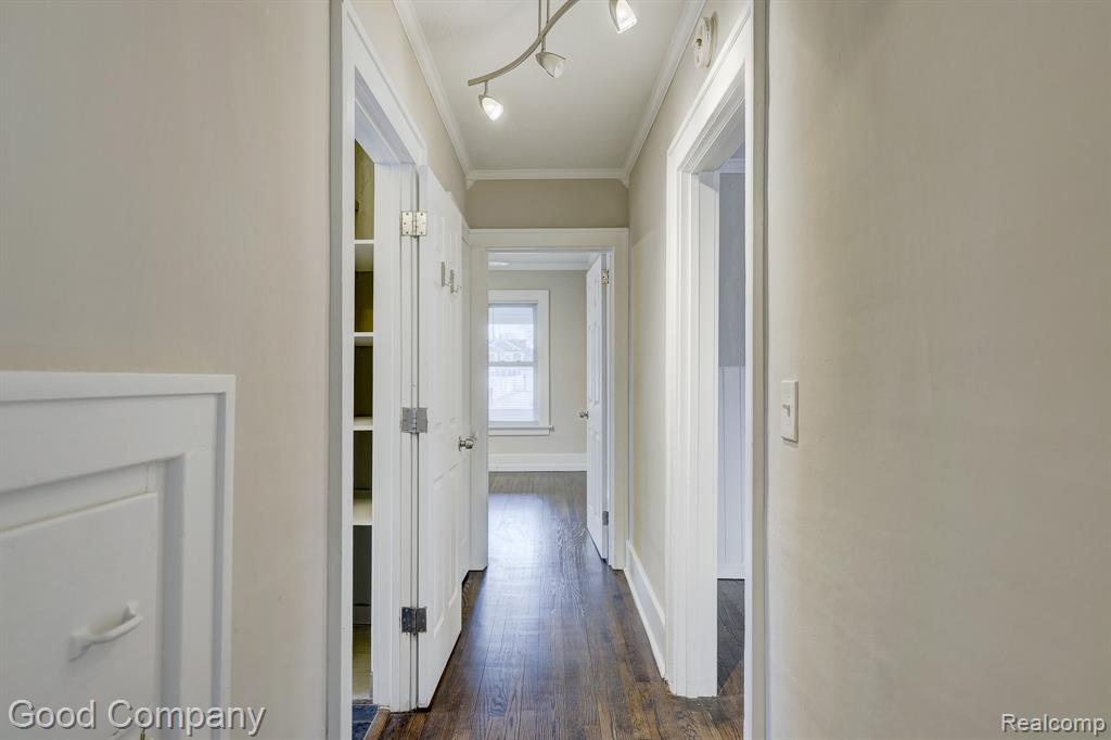 807 Baldwin Avenue, Royal Oak, MI 48067 — Photo 14