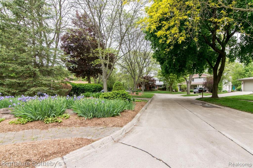 6279 WALKER Court, Troy, MI 48085 — Photo 71