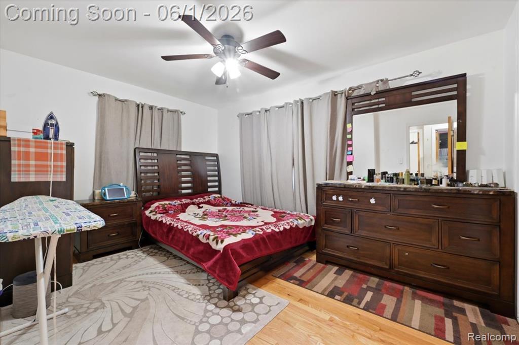 8271 Arnold Street, Dearborn Heights, MI 48127 — Photo 18