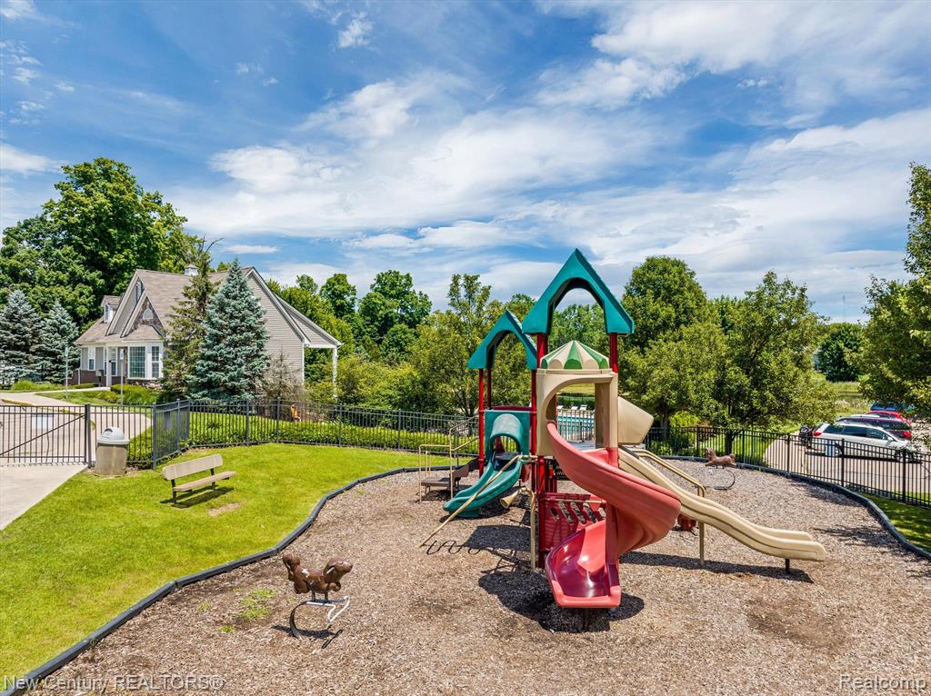 8421 Walnut Hill, Dexter, MI 48130 — Photo 45