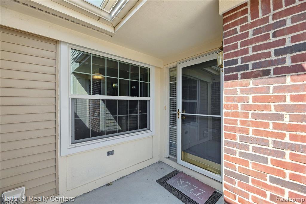 8777 COLUMBIA Circle, Canton, MI 48187 — Photo 3