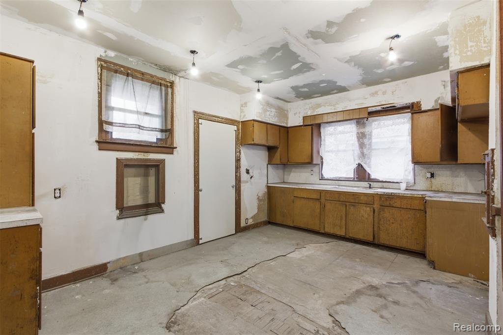 8221 Dexter Avenue, Detroit, MI 48206 — Photo 7