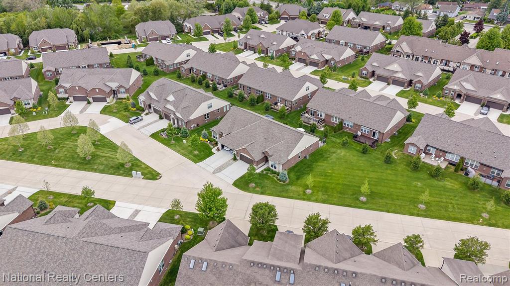 40605 Aster Court, Clinton Twp, MI 48036 — Photo 38