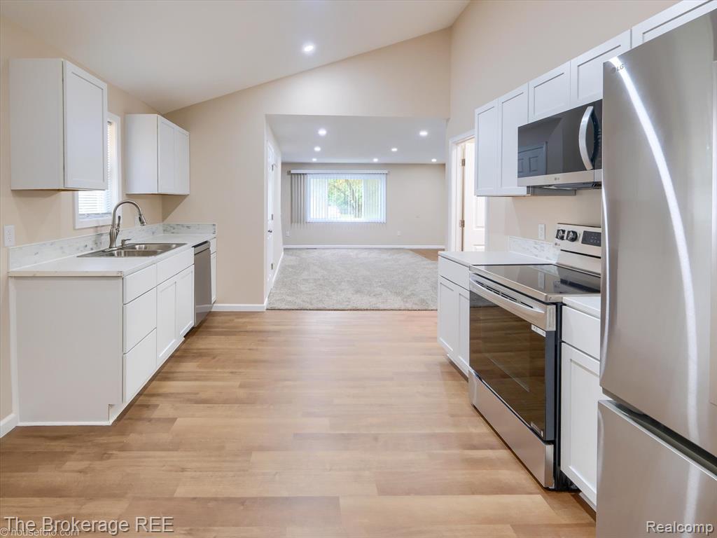 658 Beach Street, Mount Morris, MI 48458 — Photo 8