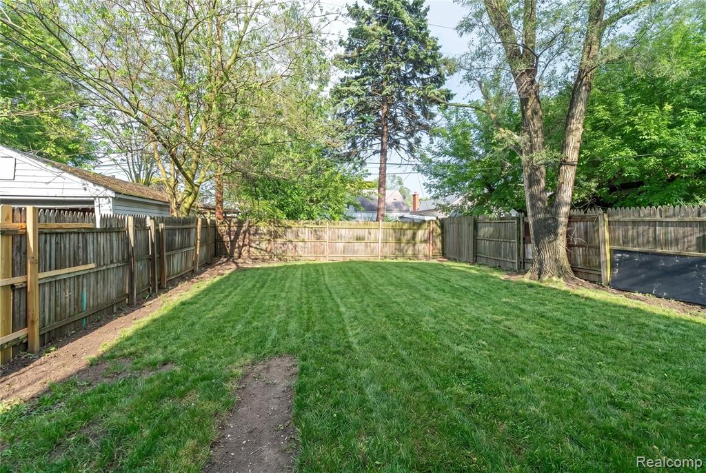 6886 Grandville Avenue, Detroit, MI 48228 — Photo 23