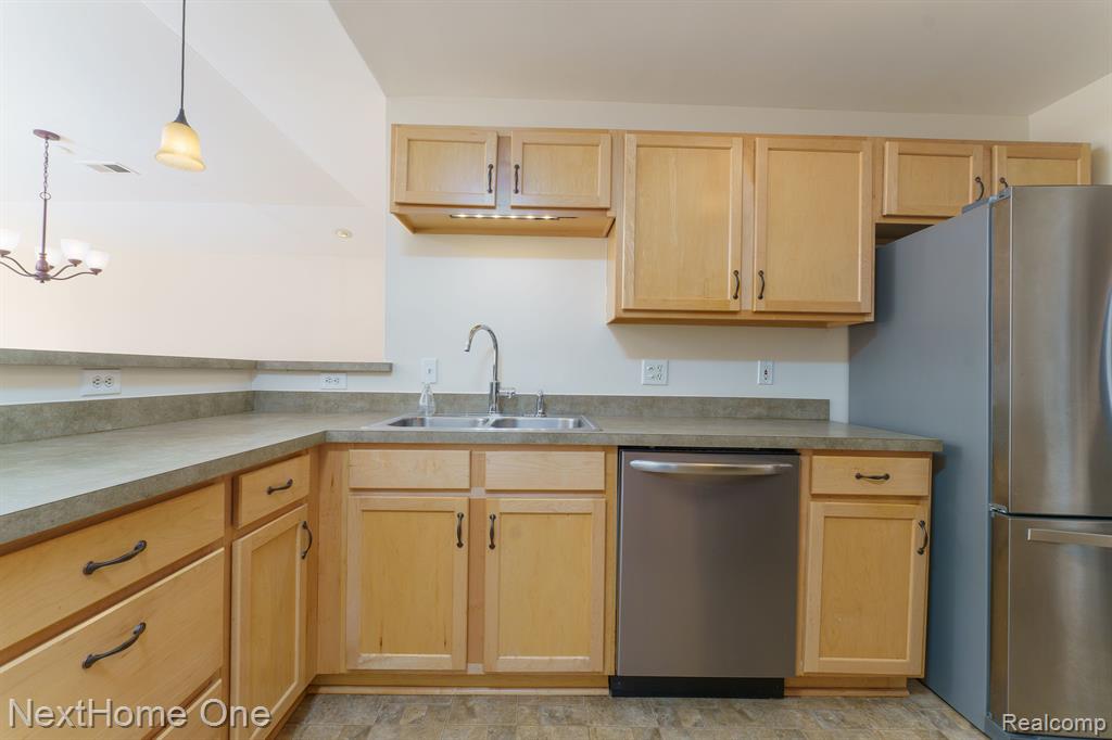 4102 HAMPTON RIDGE Boulevard, Howell, MI 48843 — Photo 14