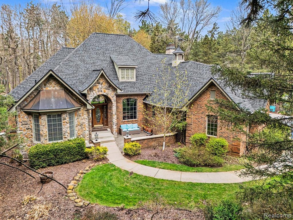 4456 Medford Hill Drive, Metamora, MI 48455 — Photo 3