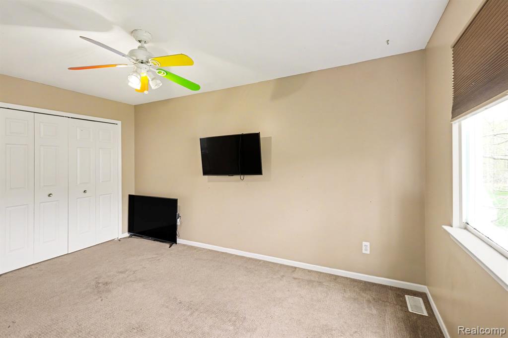 1865 Elkridge Circle, Highland, MI 48356 — Photo 21