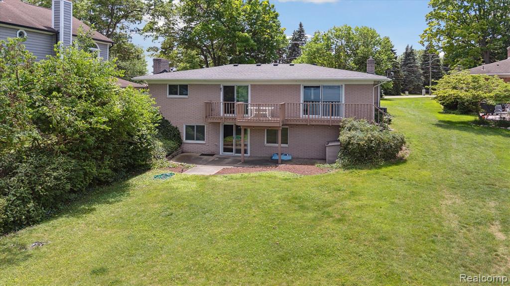 7262 Hatchery Road, Waterford, MI 48327 — Photo 46