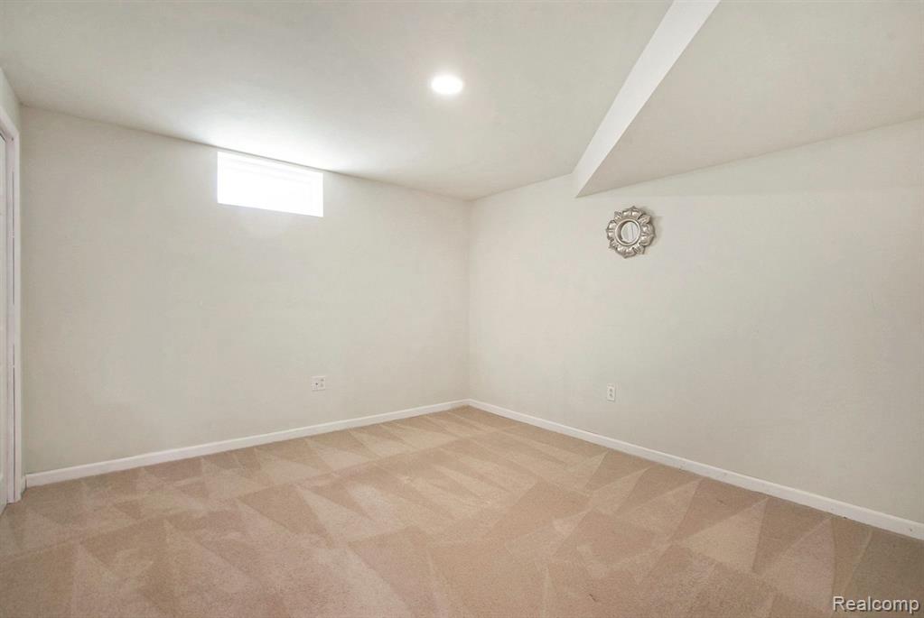3381 CROMWELL Road, Ann Arbor, MI 48105 — Photo 24