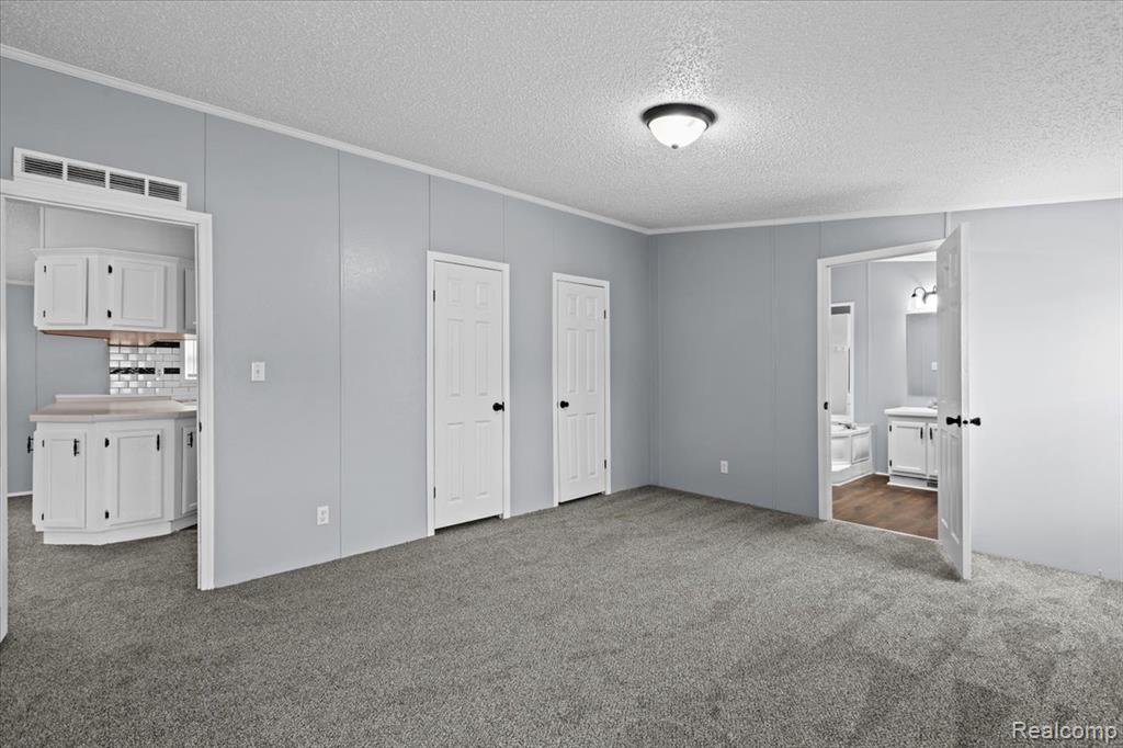 28289 Spruce st., Flat Rock, MI 48134 — Photo 17