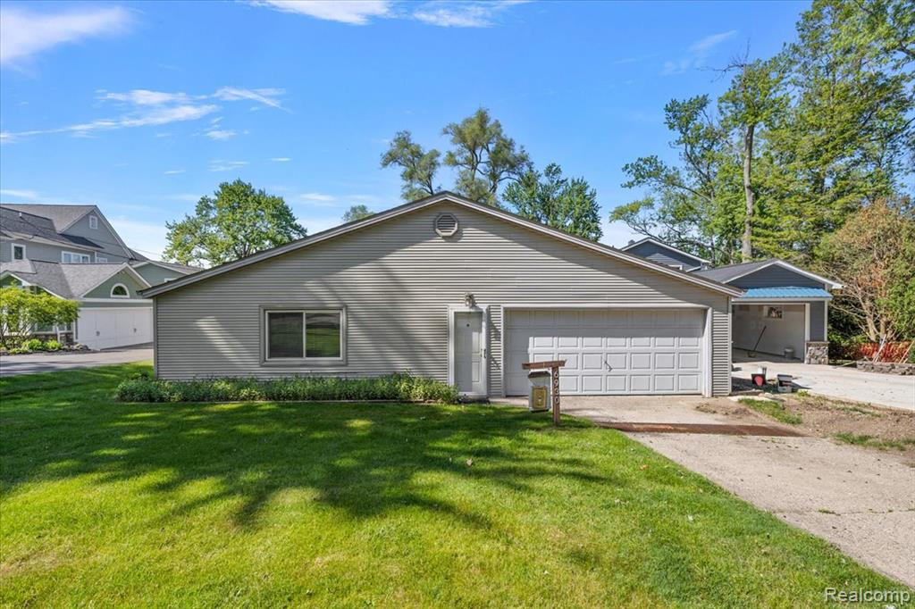 6930 Colony Drive, West Bloomfield, MI 48323 — Photo 4