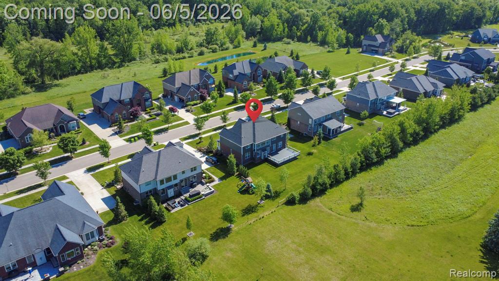 57558 Stoneleigh Drive, South Lyon, MI 48178 — Photo 80