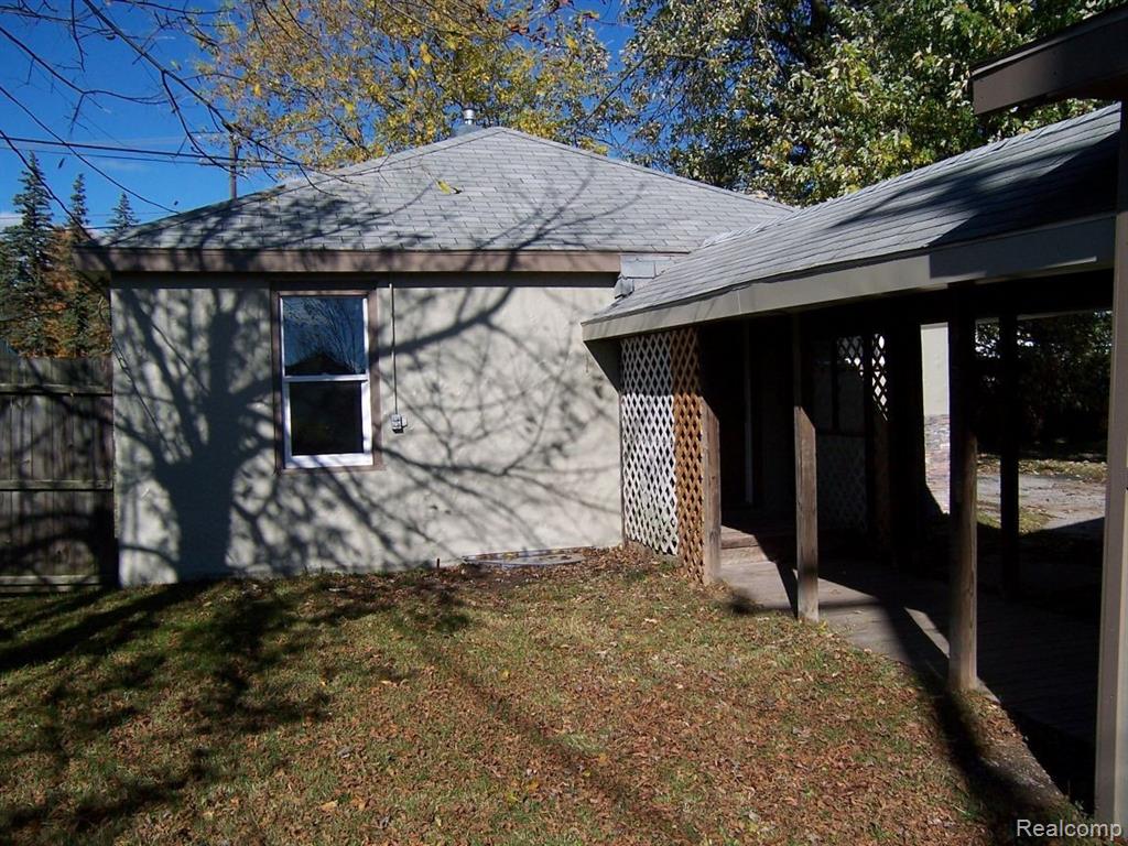 3255 Harrington Road, Port Huron, MI 48060 — Photo 5