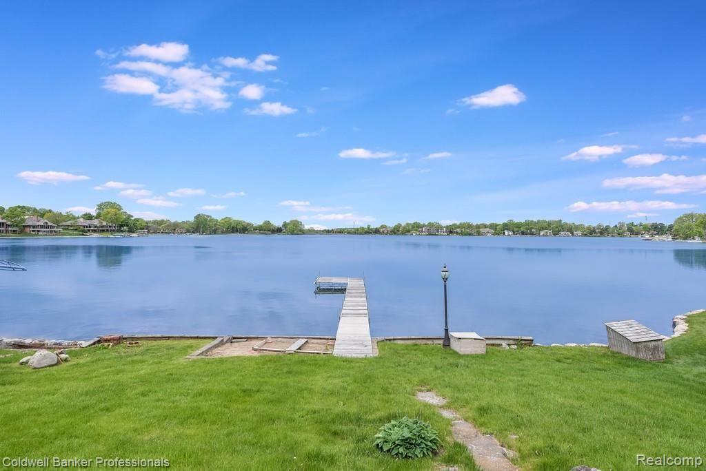 3105 INTERLAKEN Street, West Bloomfield, MI 48323 — Photo 3