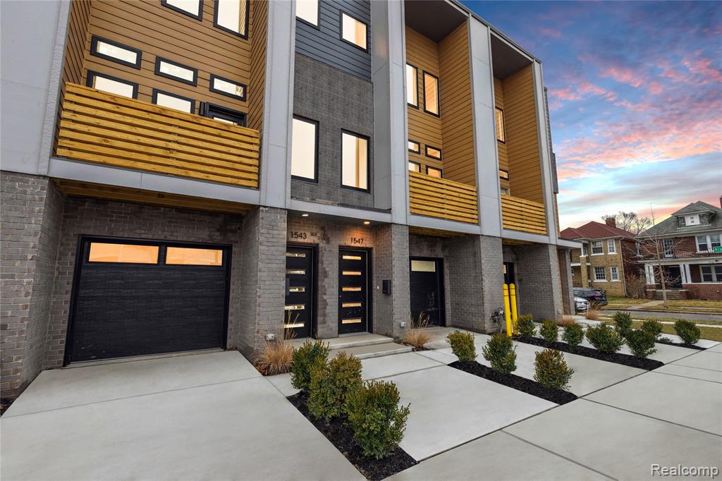 1703 Pallister, 30, Detroit, MI 48206