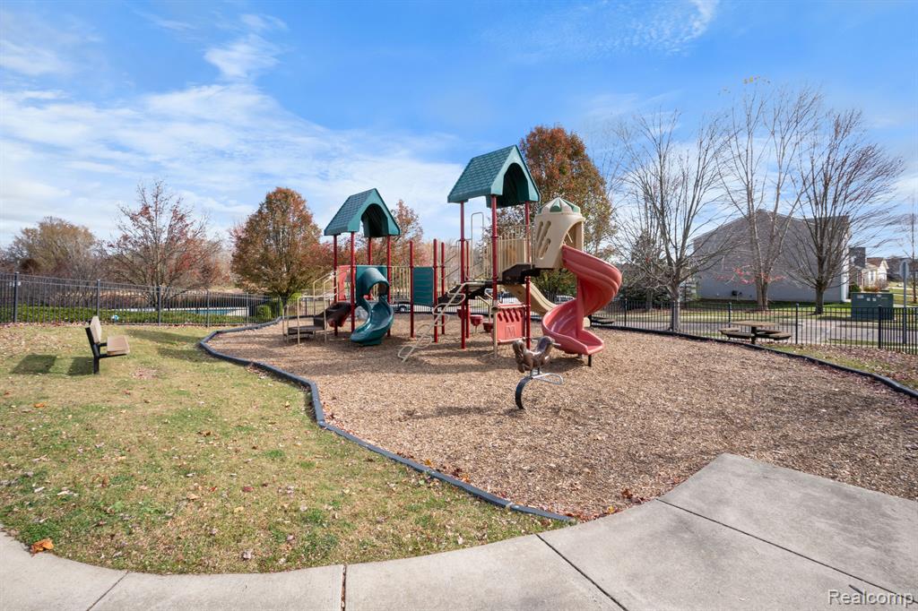 8415 Walnut Hill, Dexter, MI 48130 — Photo 53