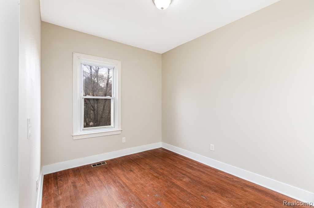 1436 Baldwin Street, Detroit, MI 48214 — Photo 11