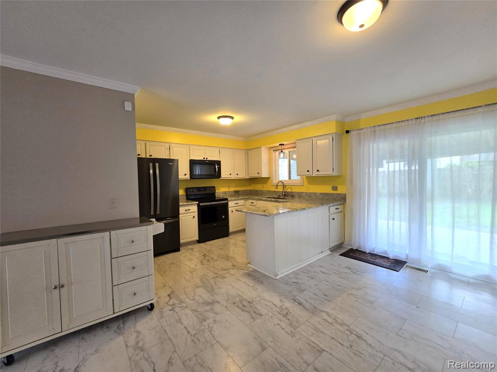 1855 Luneta Court, Commerce Twp, MI 48382 — Photo 6