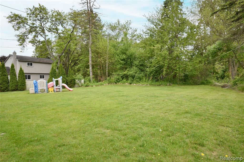 6835 Limerick Lane, Troy, MI 48098 — Photo 31