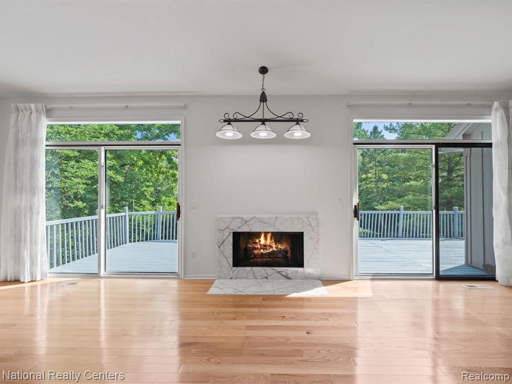 4888 WOODCLIFF HILL Road, West Bloomfield, MI 48323 — Photo 16