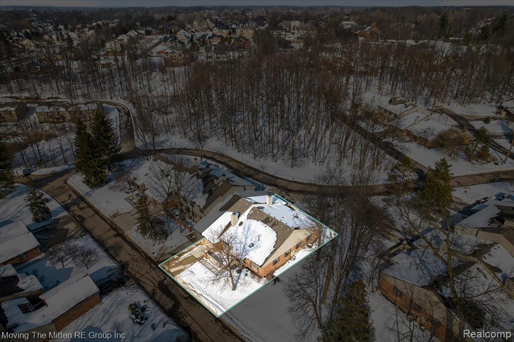 7127 Danbrooke Court, West Bloomfield, MI — Photo 61