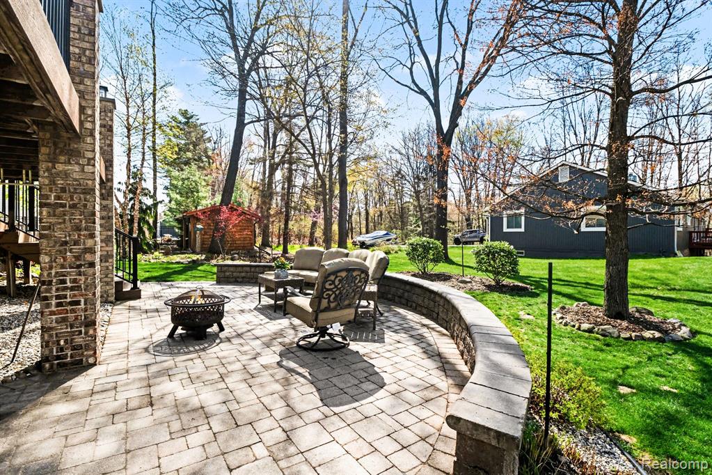 6846 Williamsbury Circle, Clarkston, MI 48348 — Photo 39