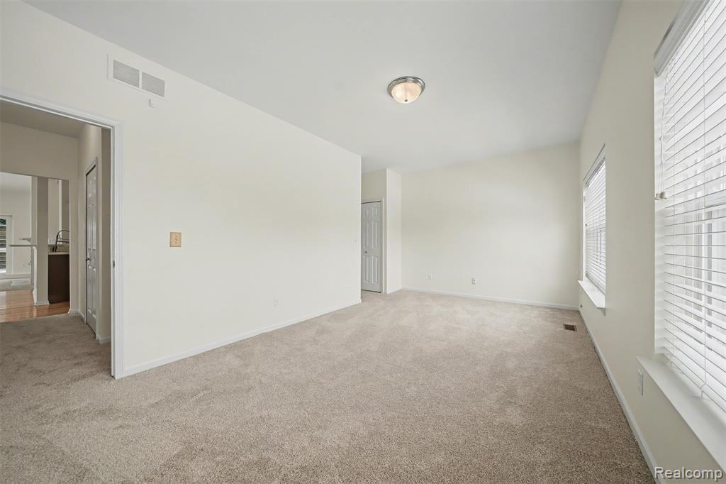 638 W Bluff Court, 31, Rochester Hills, MI 48307 — Photo 27
